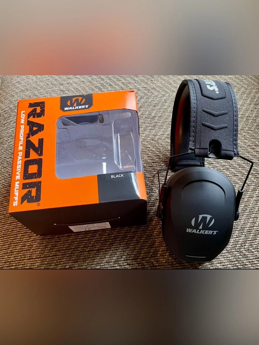 Walker's Razor Slim Passive Earmuffs - Picture 4 of 6